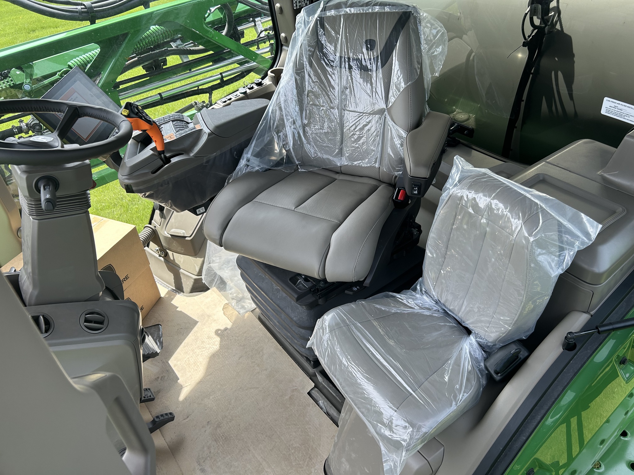 2025 John Deere 412R Image 9