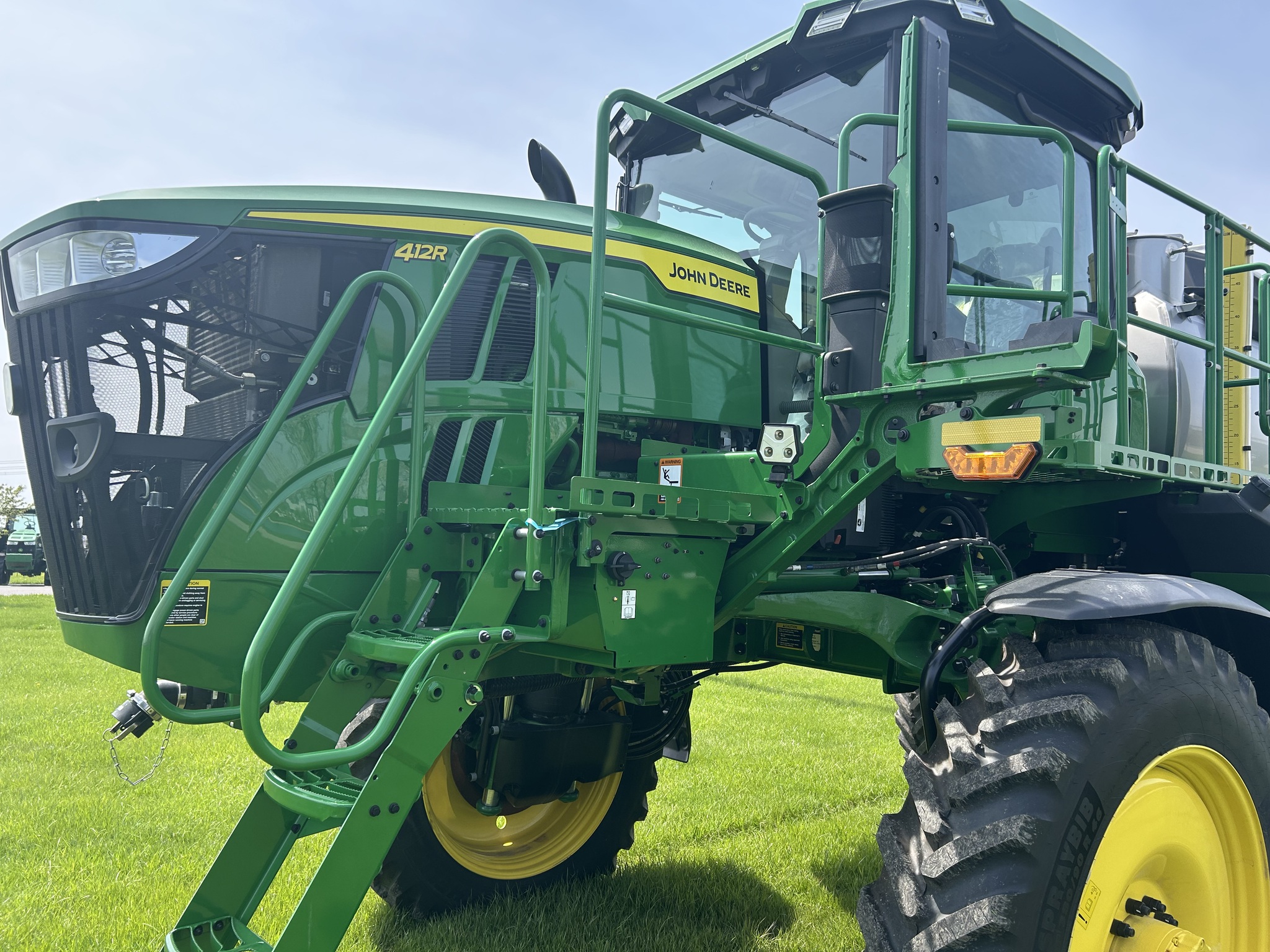 2025 John Deere 412R Image 4