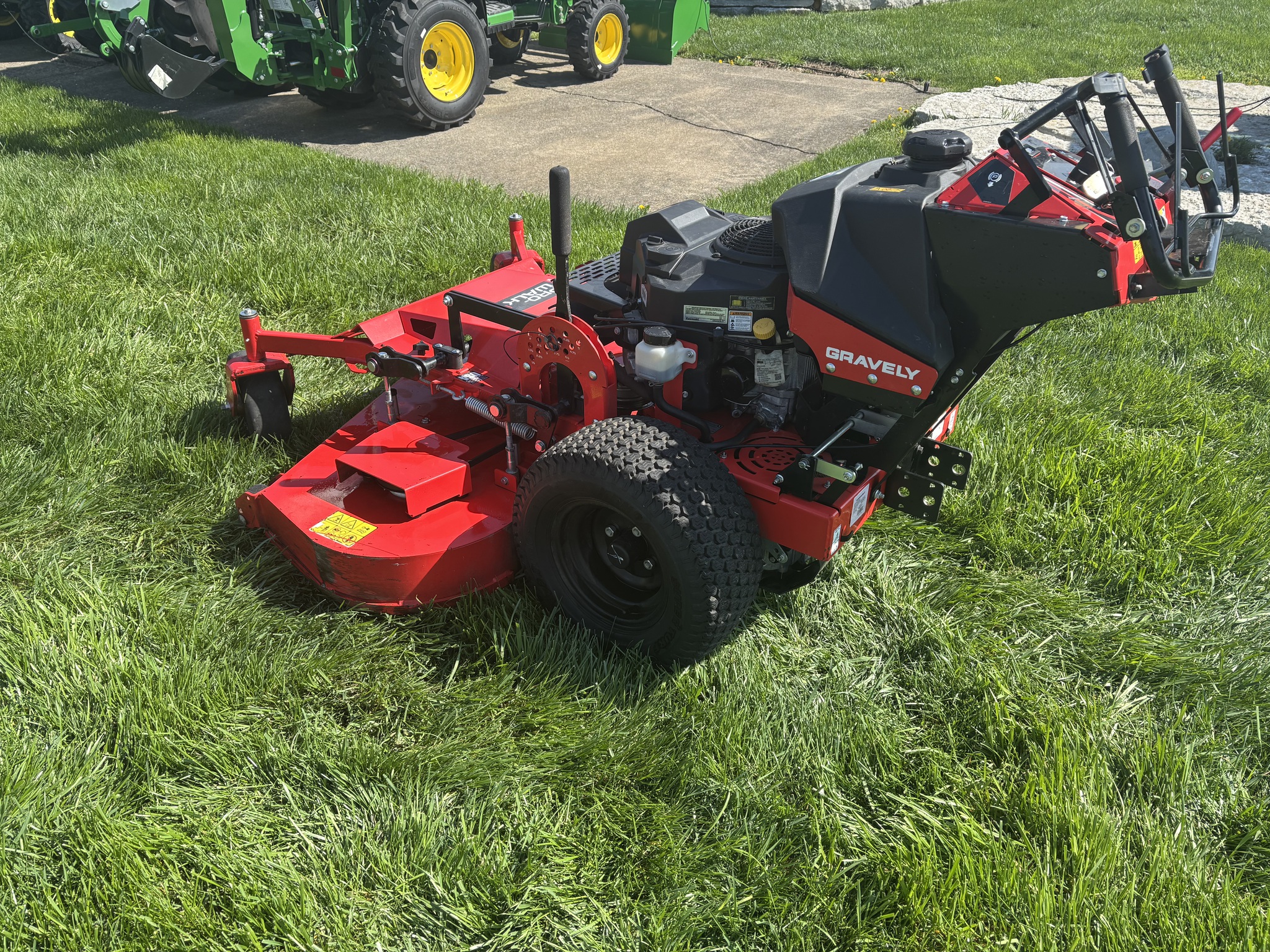 Used 2024 Gravely Pro-Walk 60 Commercial Walk Behind Mowers at Koenig Equipment in Lebanon, OH - PhotoXL2