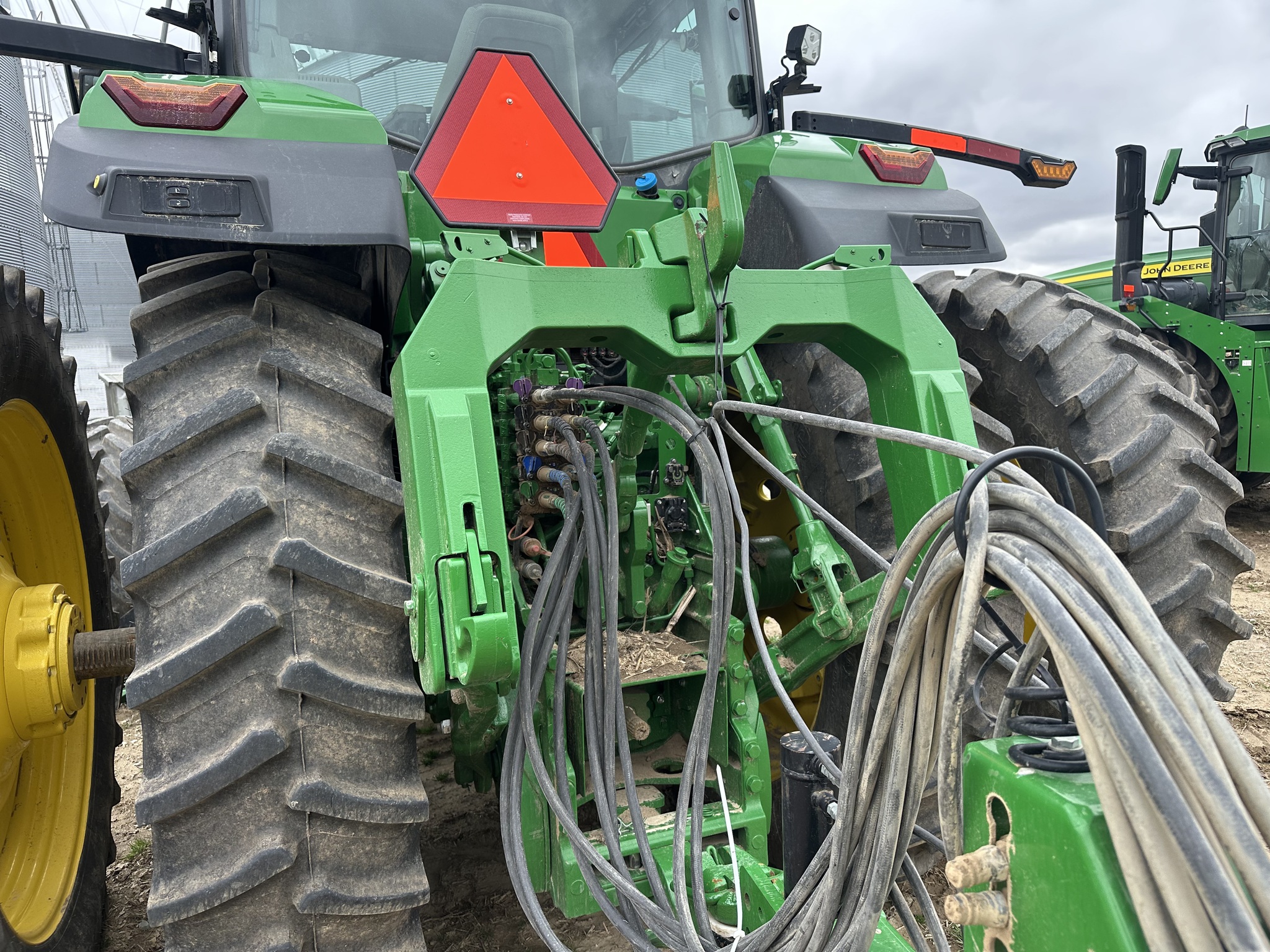 2024 John Deere 8R 340 Image 3