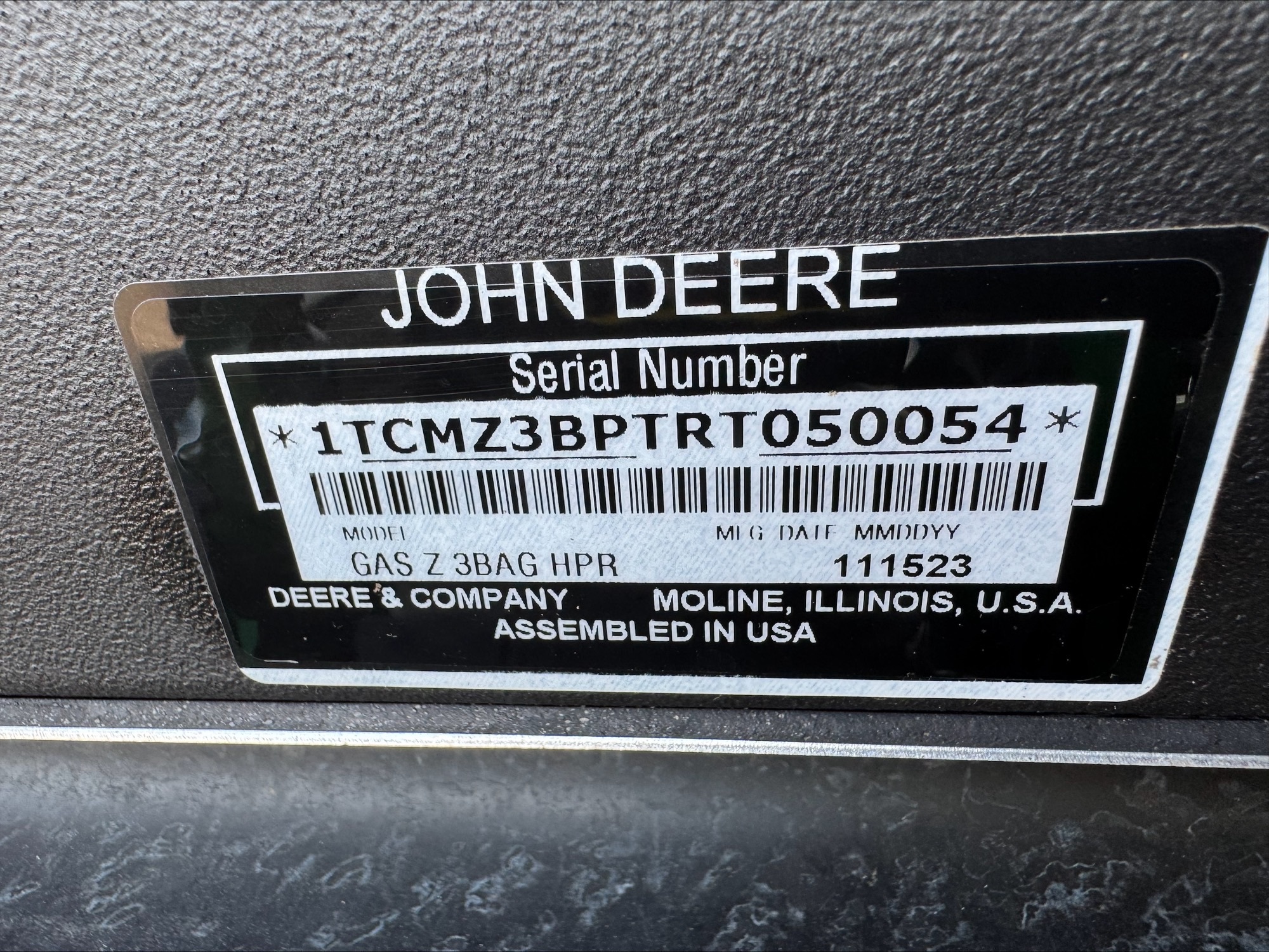 2024 John Deere Z930M Image 18