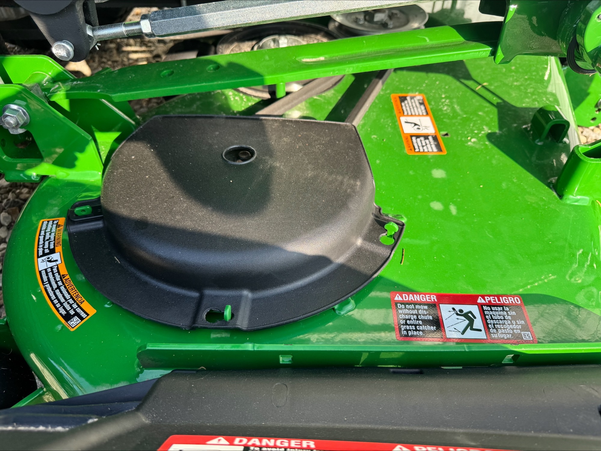 2024 John Deere Z930M Image 16
