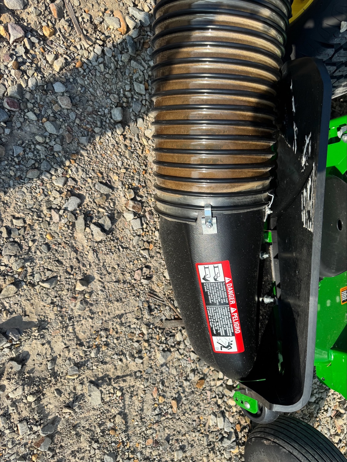 2024 John Deere Z930M Image 7