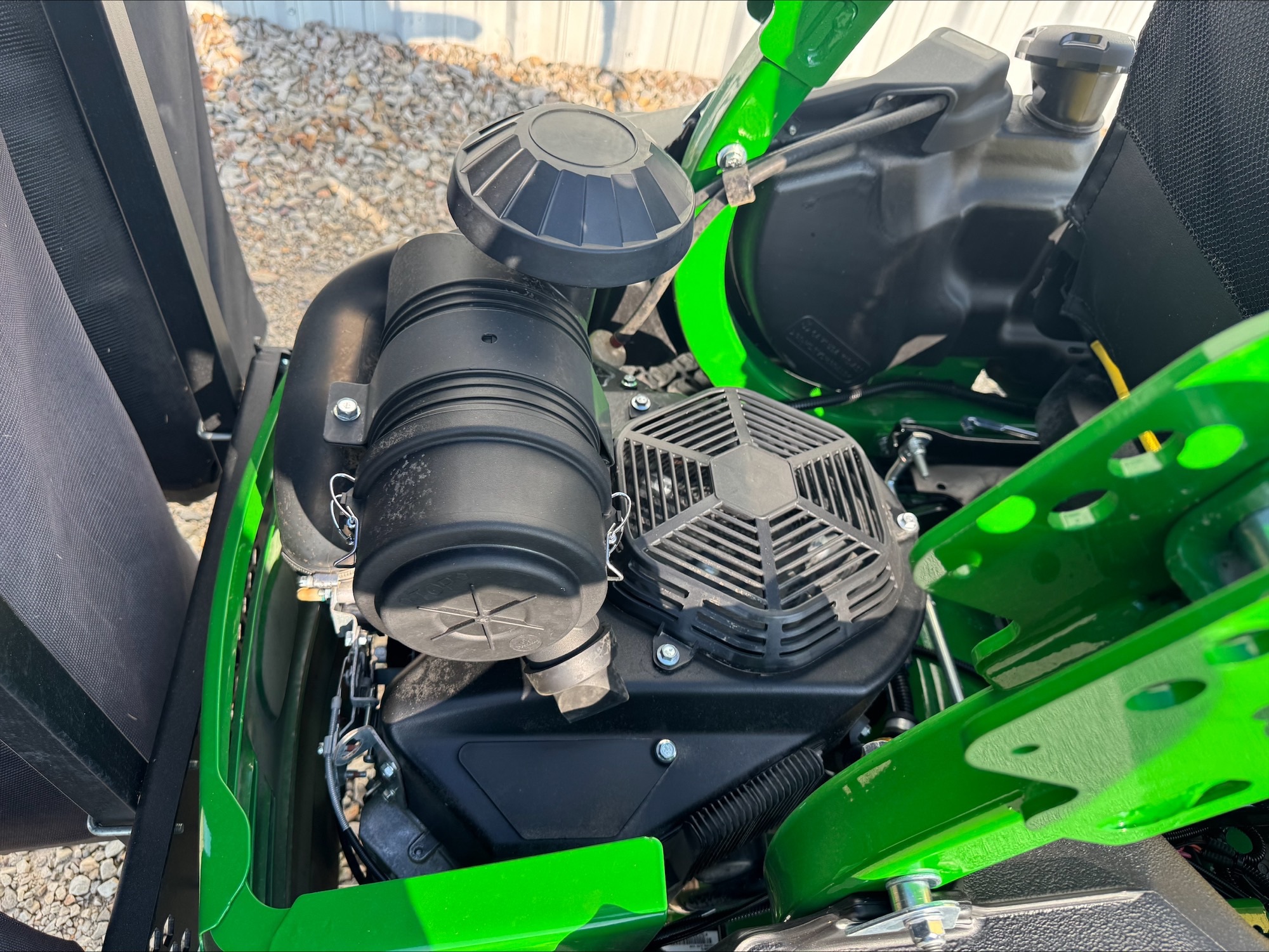 2024 John Deere Z930M Image 9