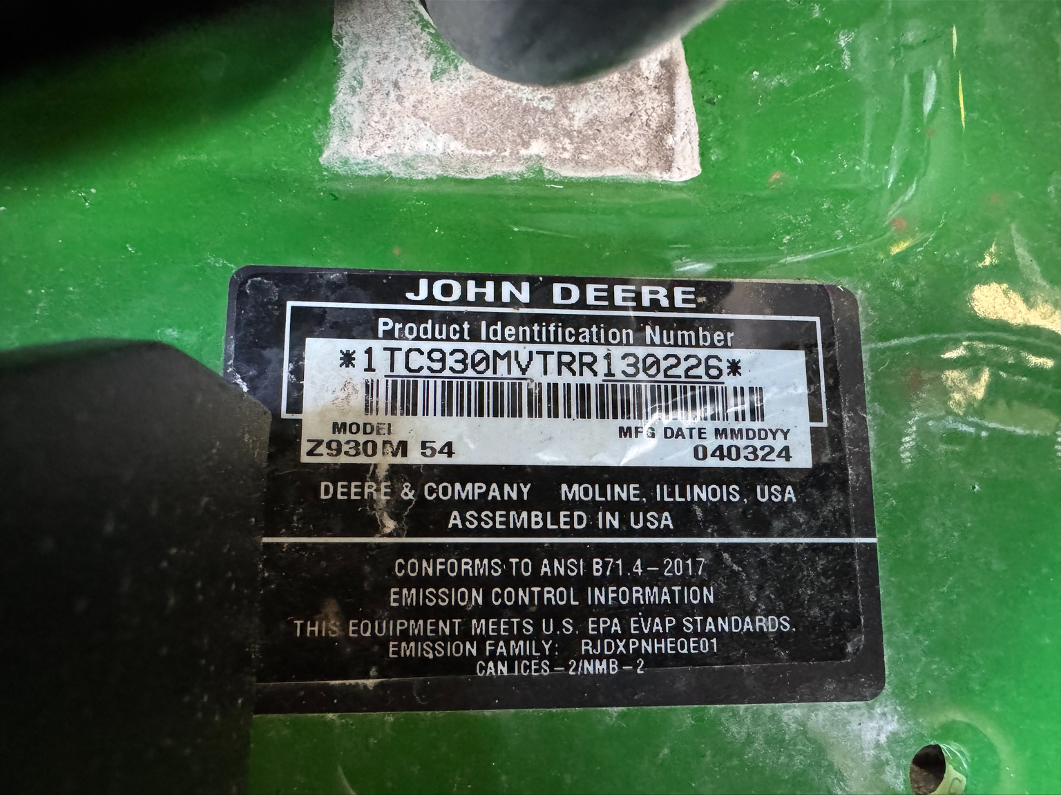 2024 John Deere Z930M Image 13