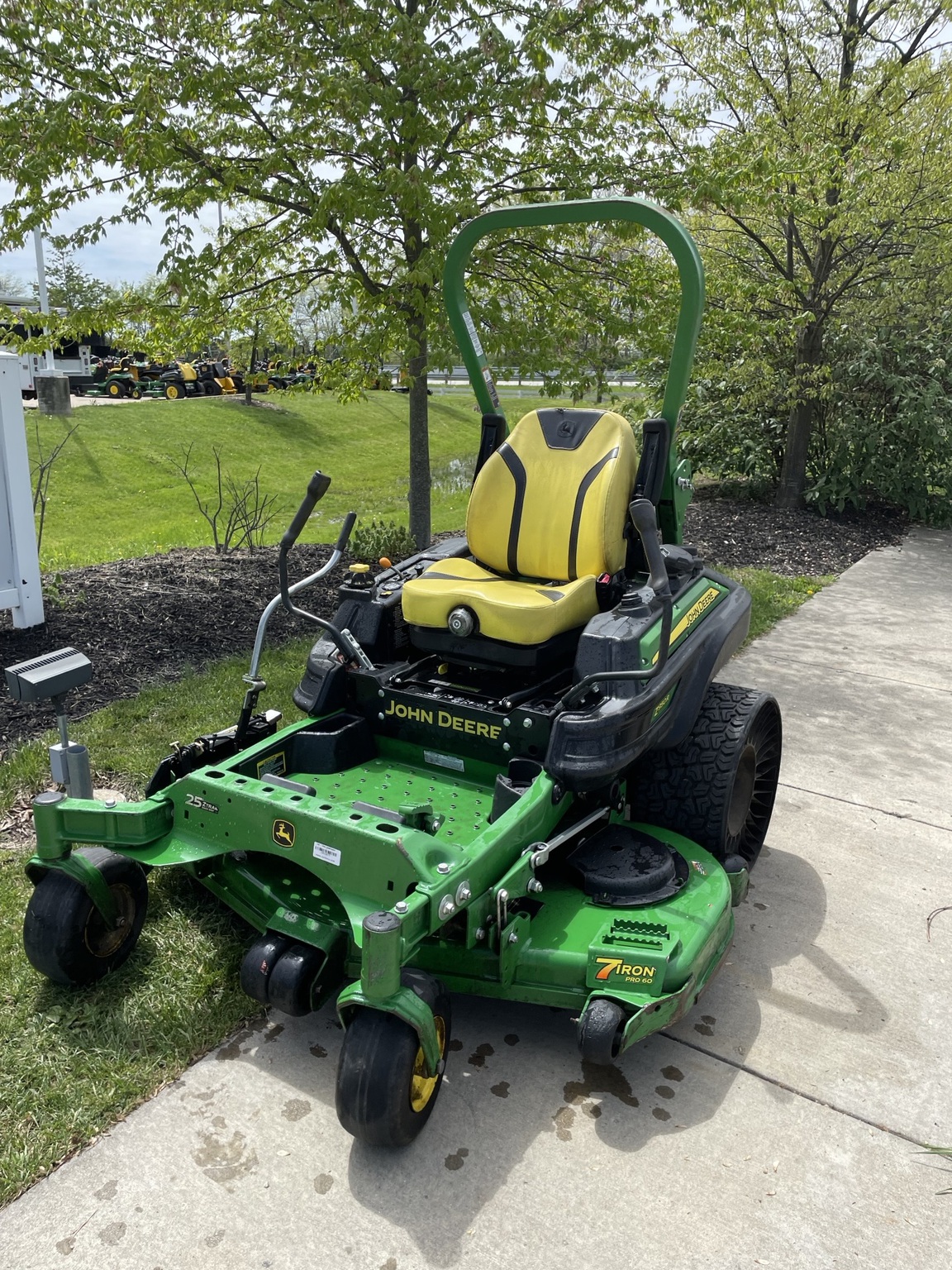 2022 John Deere Z950R Image 3