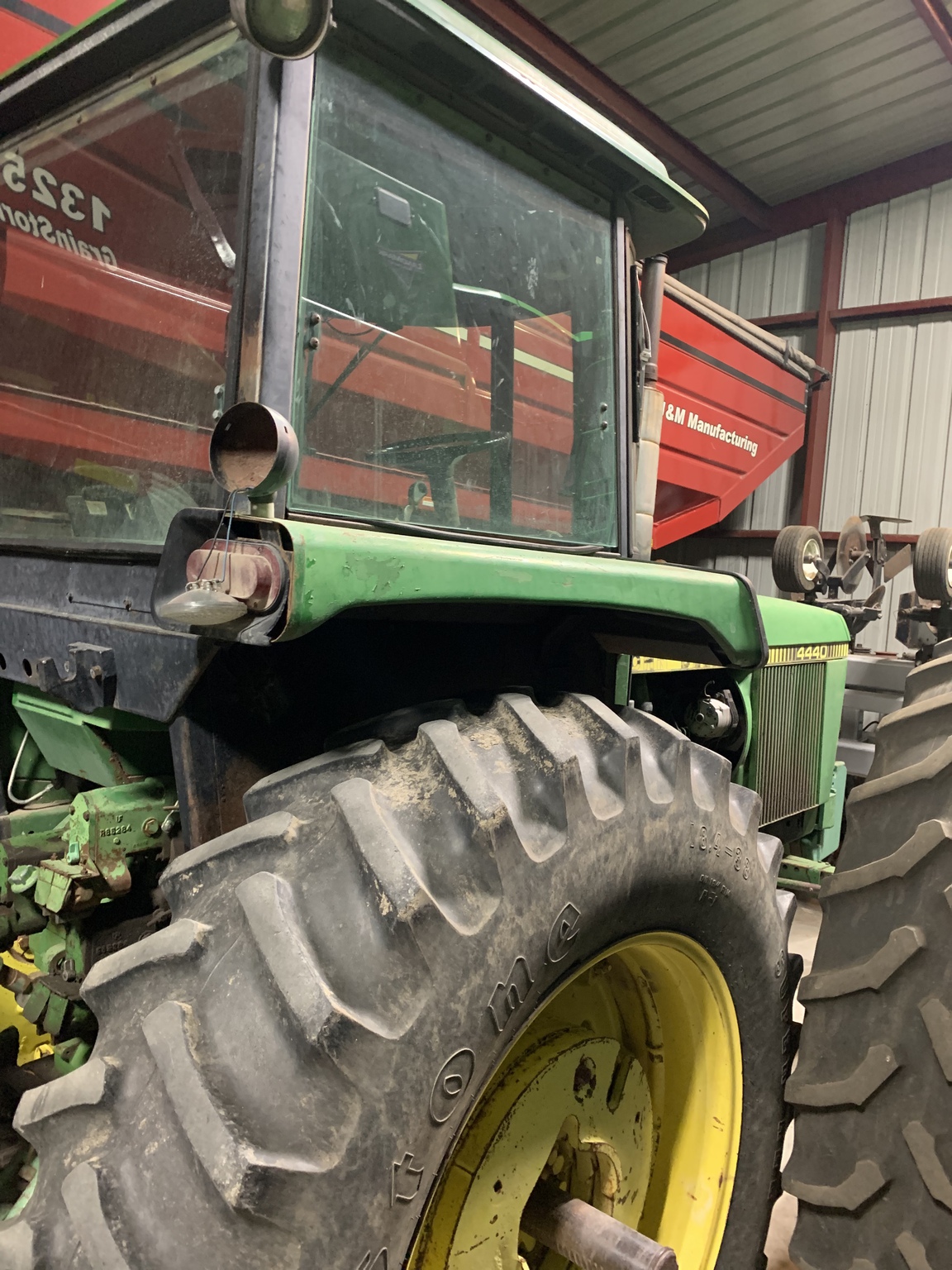 1981 John Deere 4440 Image 6