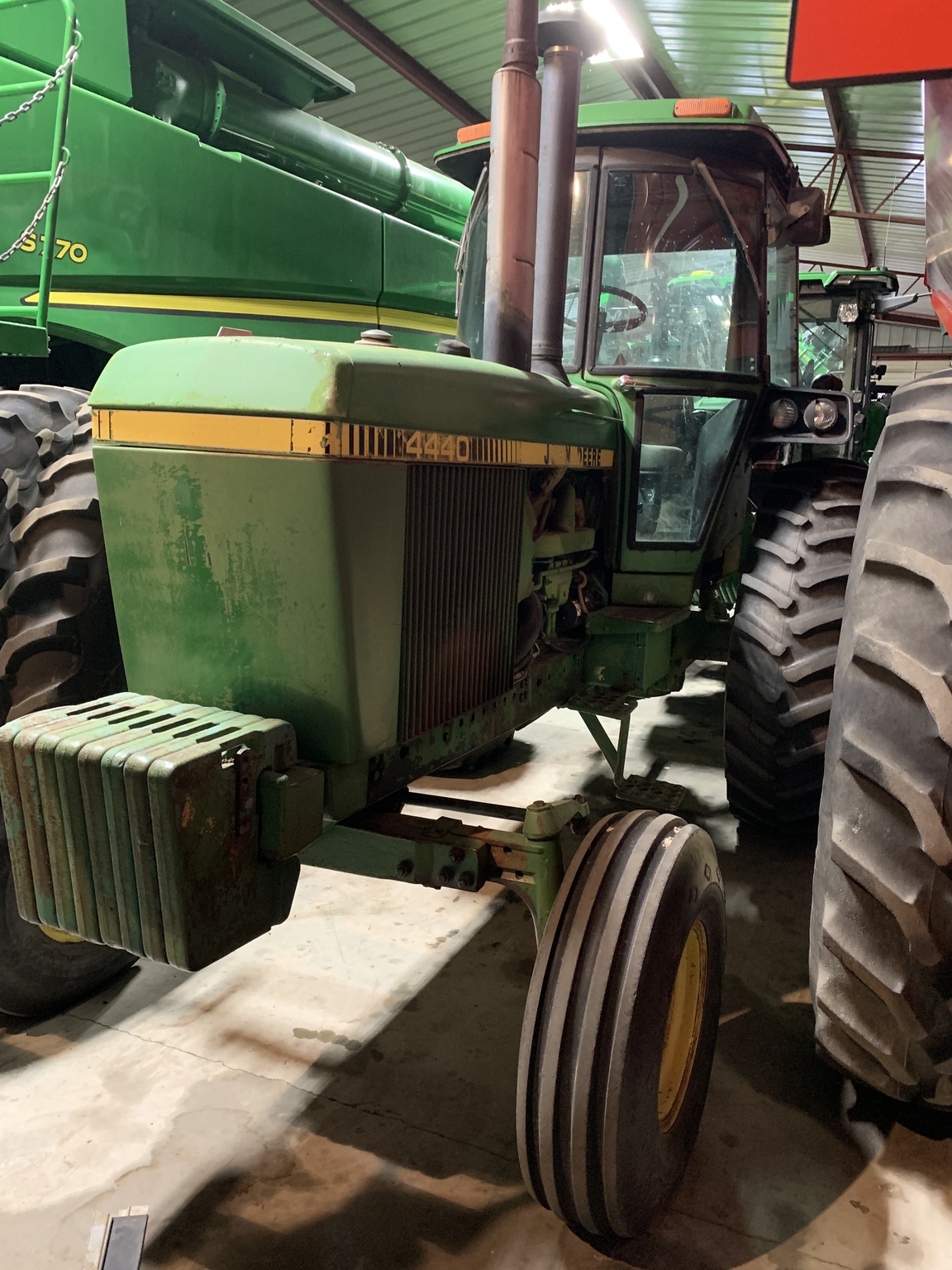 1981 John Deere 4440 Image 2