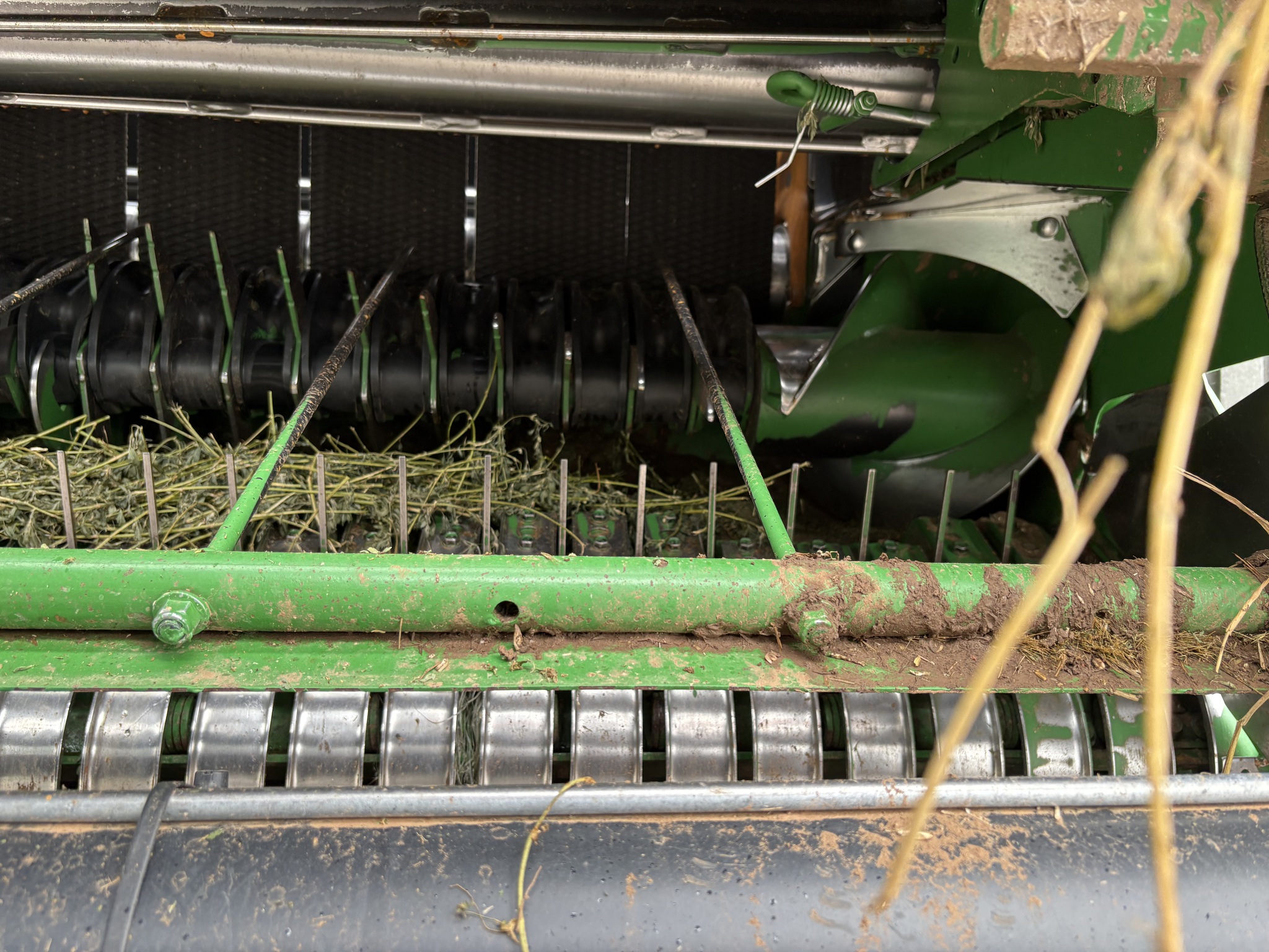 2021 John Deere 560M Image 18
