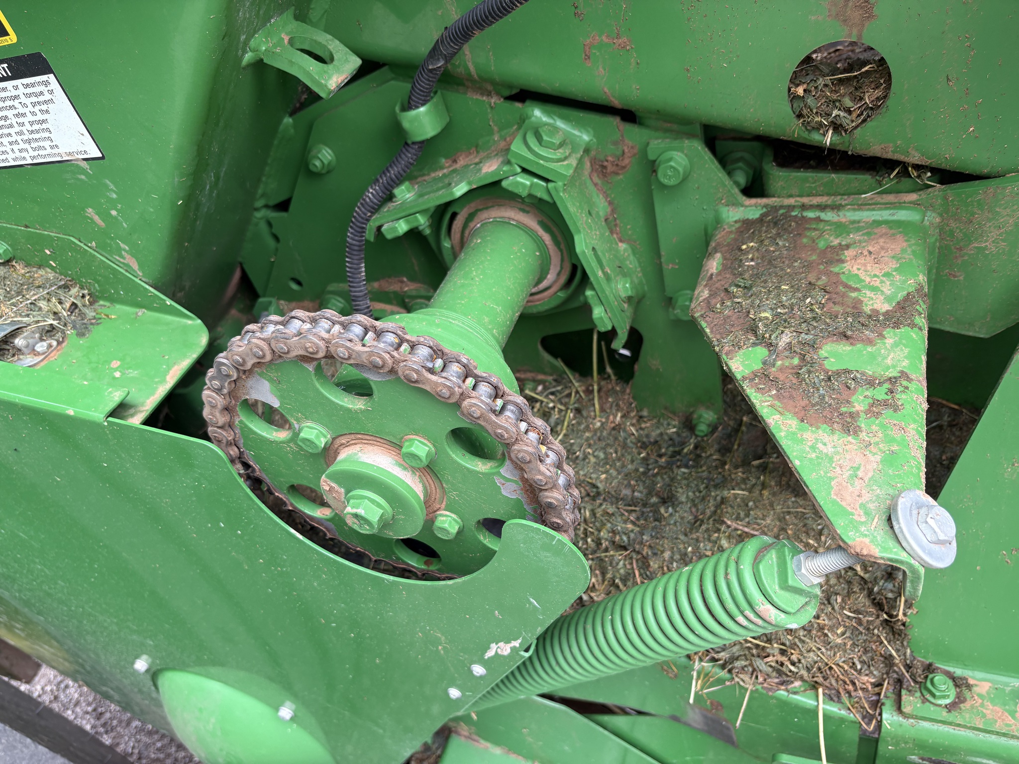 2021 John Deere 560M Image 11