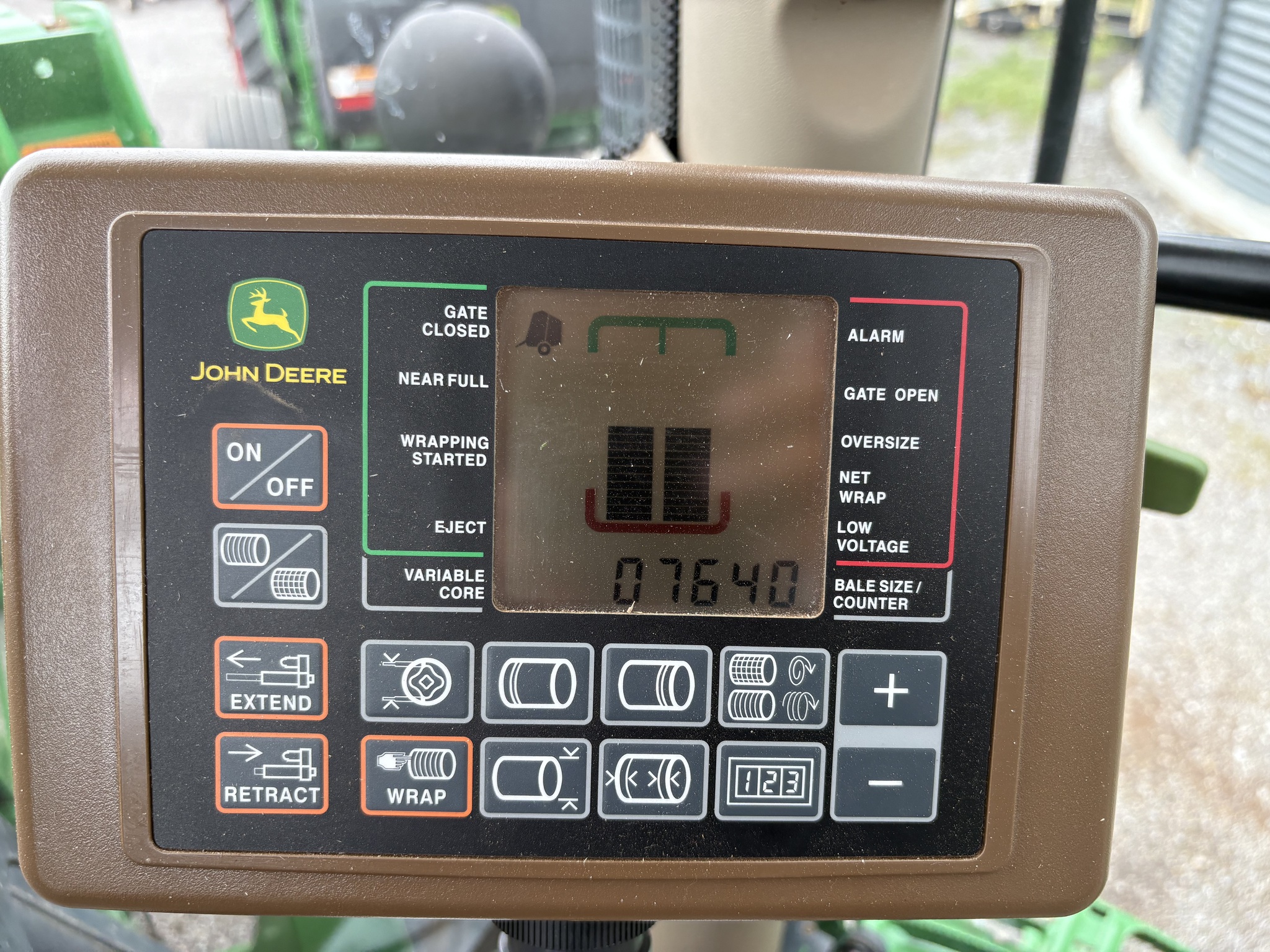 2021 John Deere 560M Image 21