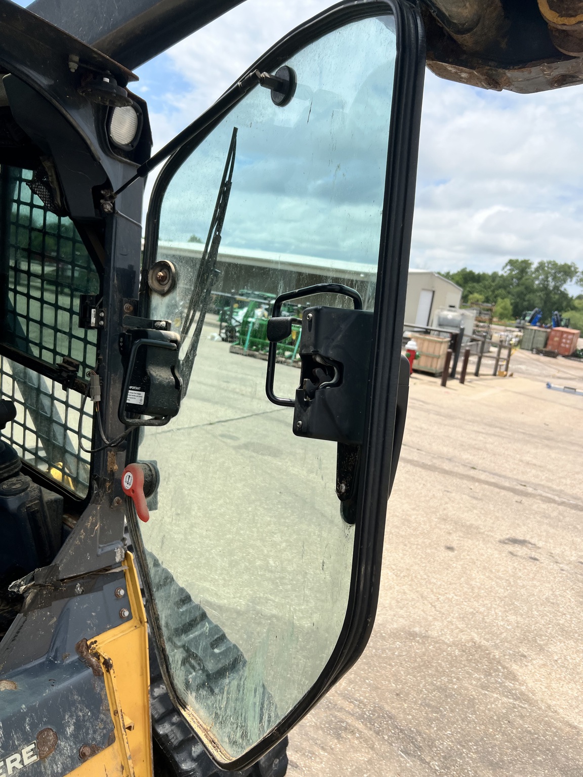 2023 John Deere 317G Image 12