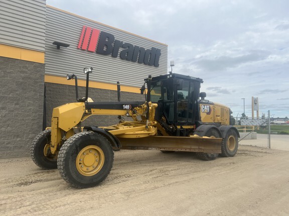 Photo of a 2022 Caterpillar 140AWD