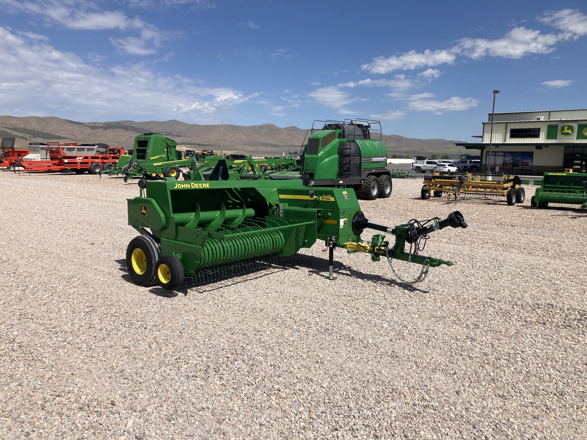 2023 John Deere 348 Image 7