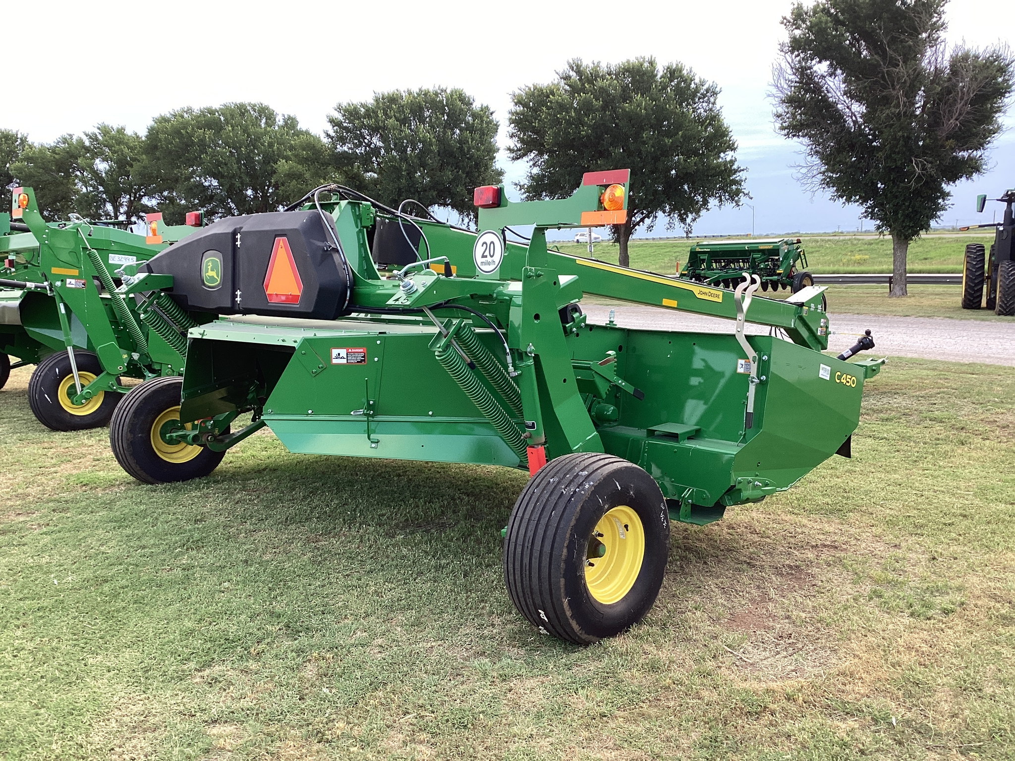 2024 John Deere C450 Image 3