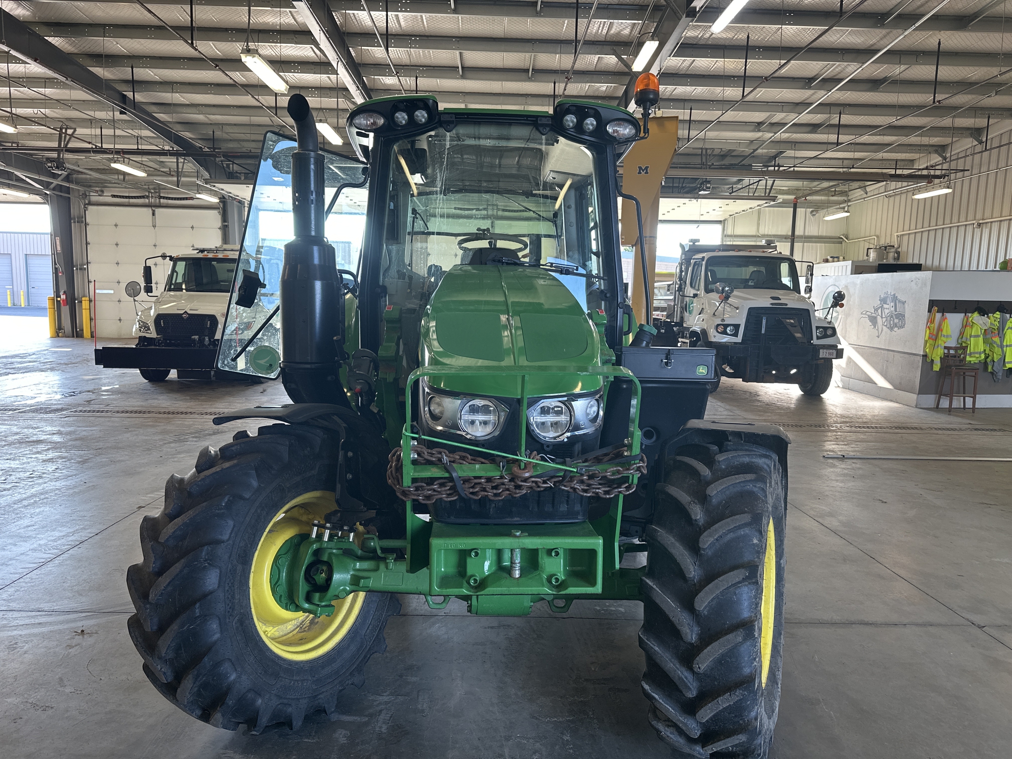 2023 John Deere 6120M Image 8
