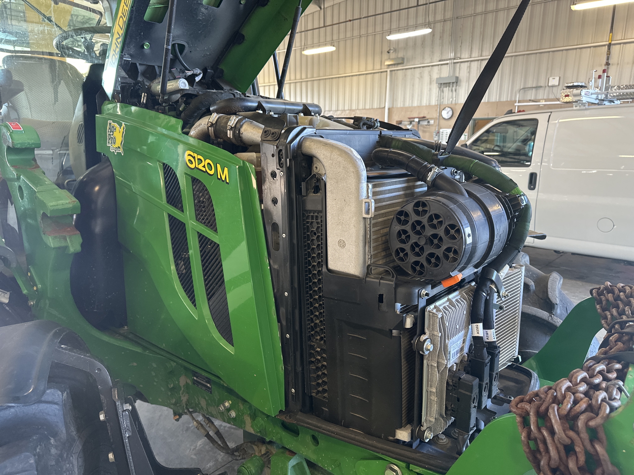 2023 John Deere 6120M Image 17