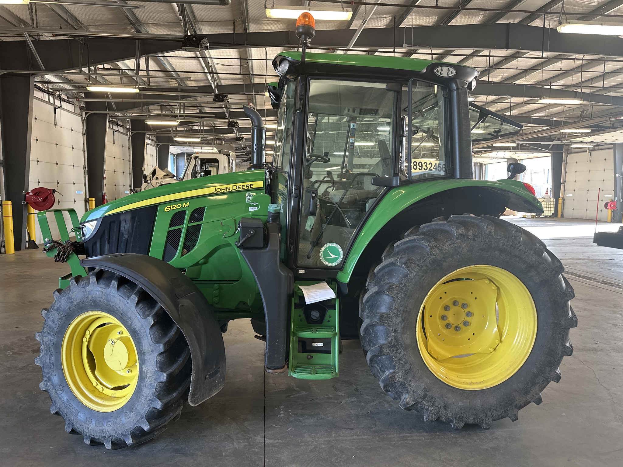 2023 John Deere 6120M Image 2
