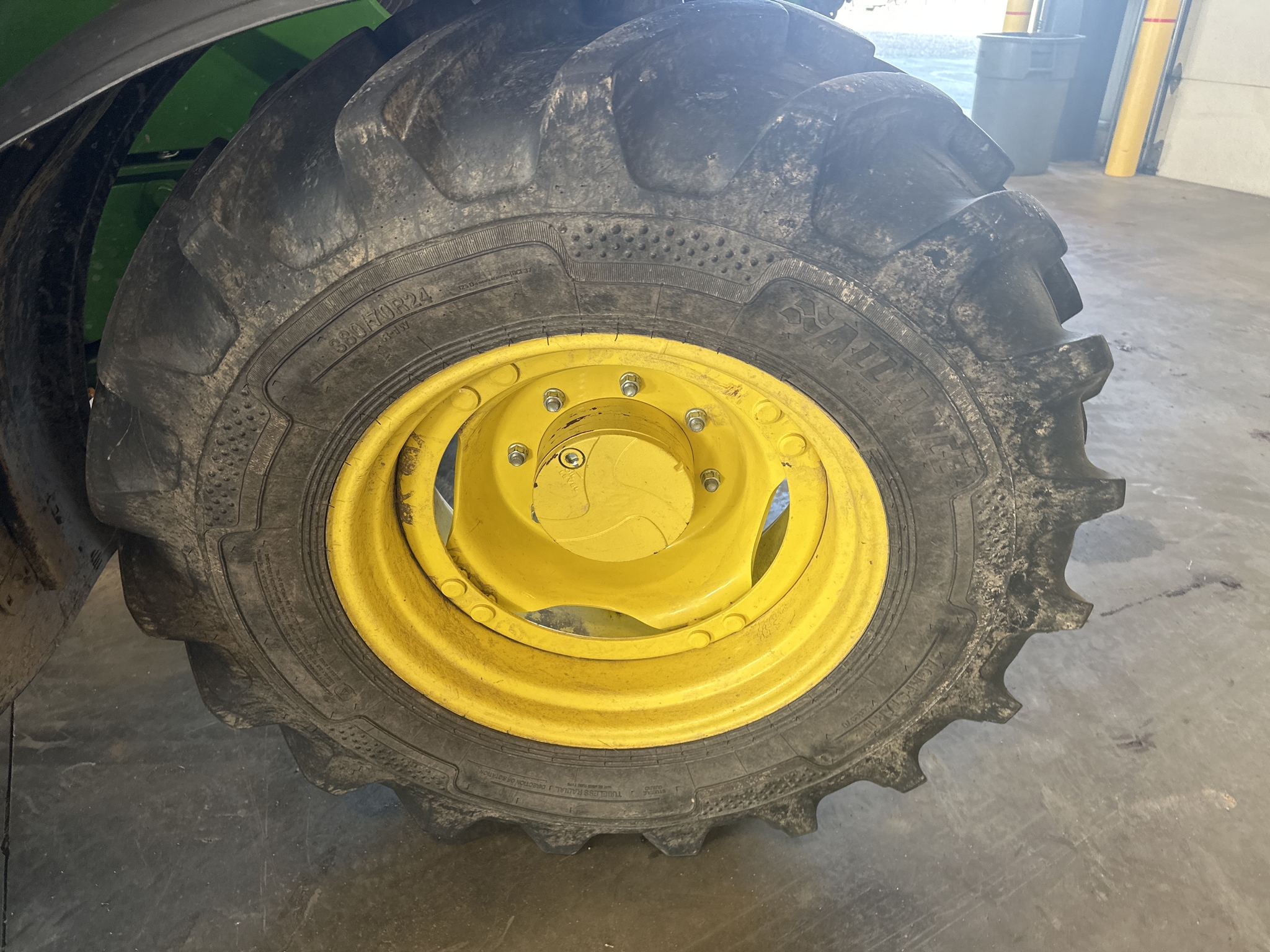 2023 John Deere 6120M Image 11