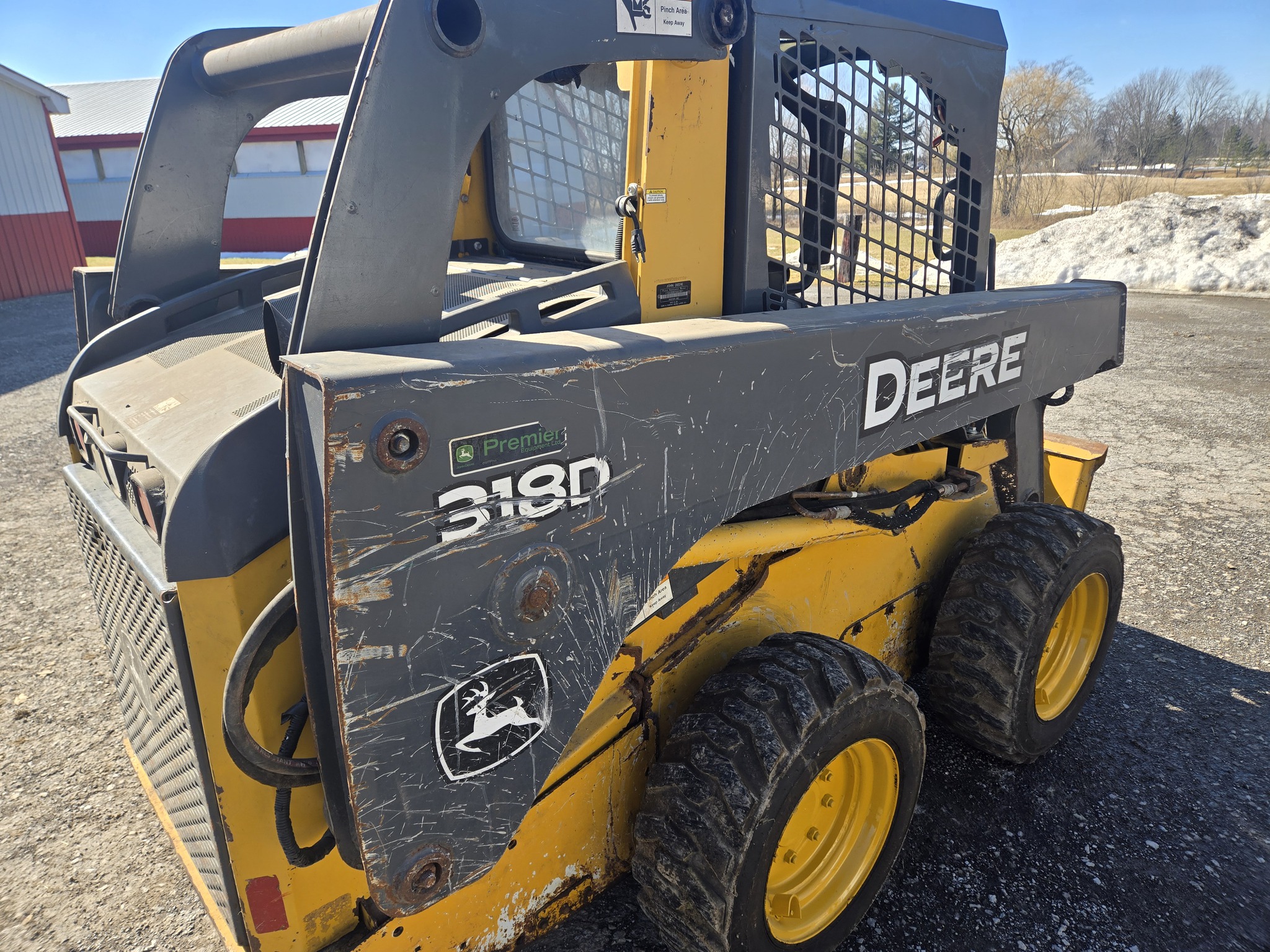 2013 John Deere 318D Image 4