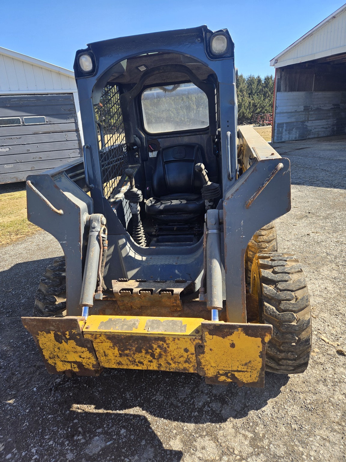2013 John Deere 318D Image 2