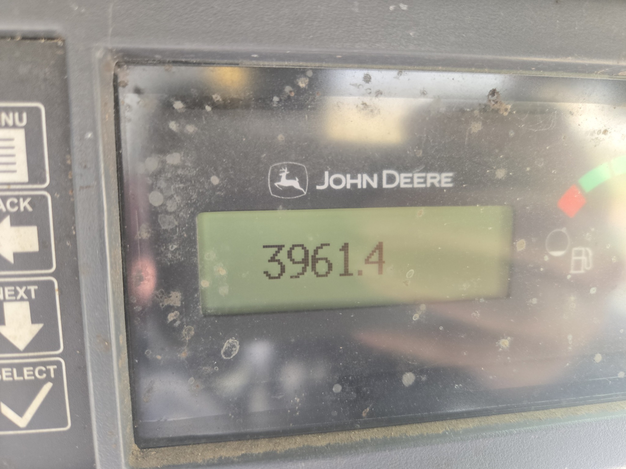 2013 John Deere 318D Image 6