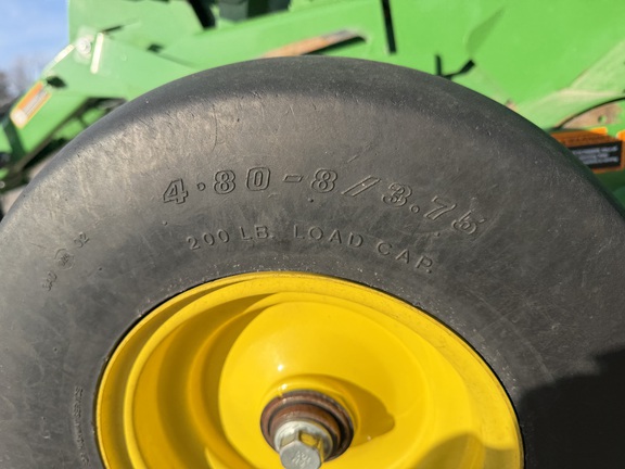 2024 John Deere 561M - Photo9