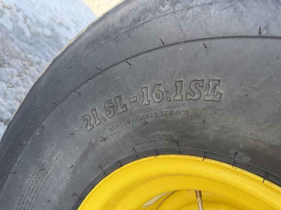 2024 John Deere 561M - Photo12