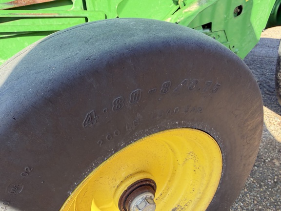 2024 John Deere 561M - Photo9