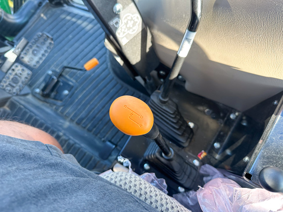 2024 John-Deere 5075E