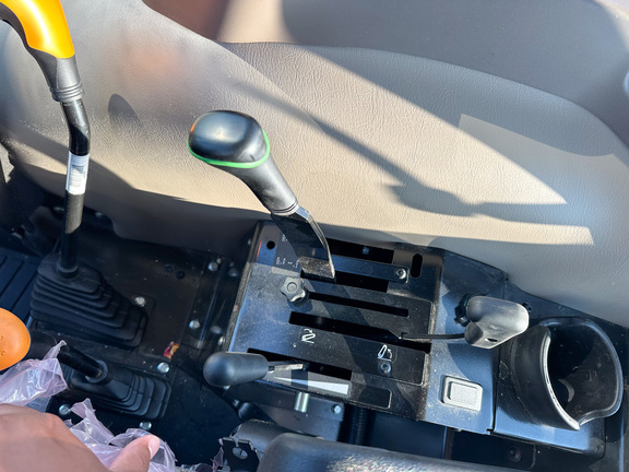 2024 John-Deere 5075E