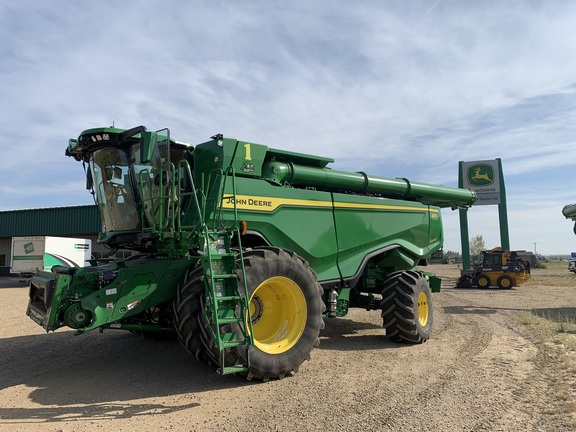 2022 John Deere X9 1000