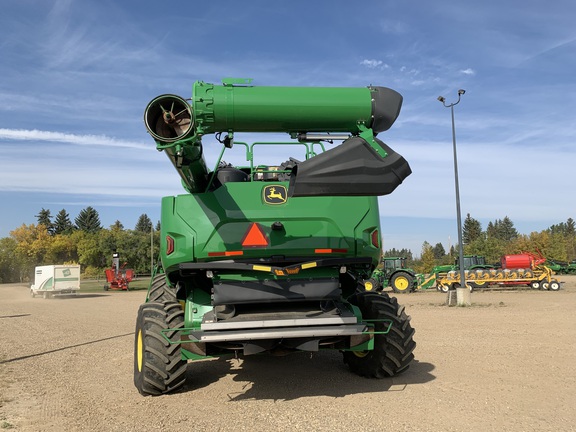 2022 John Deere X9 1000