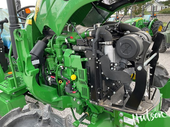 Photo of 2024 John Deere 5050E