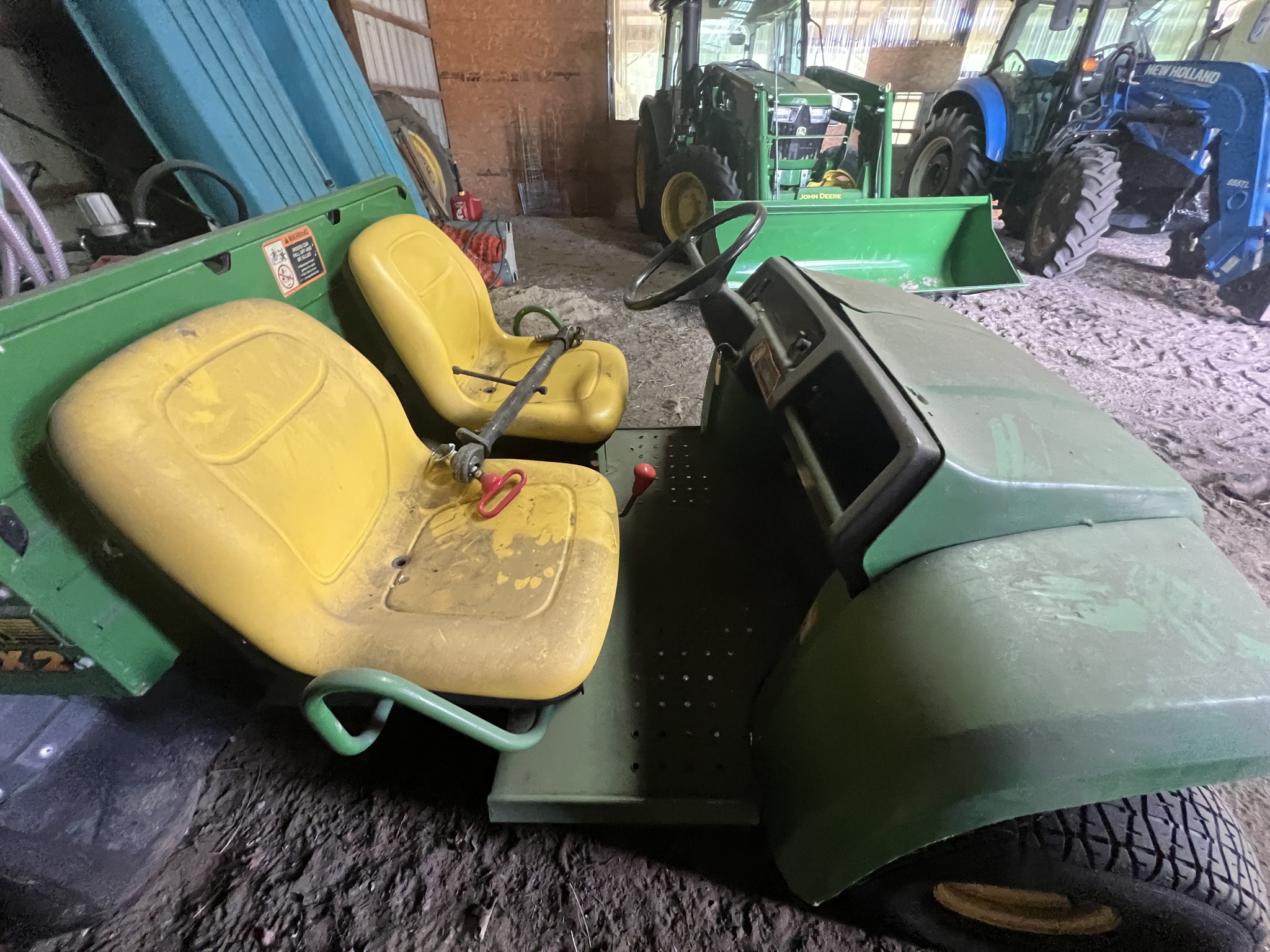 1995 John Deere 4X2 Image 4