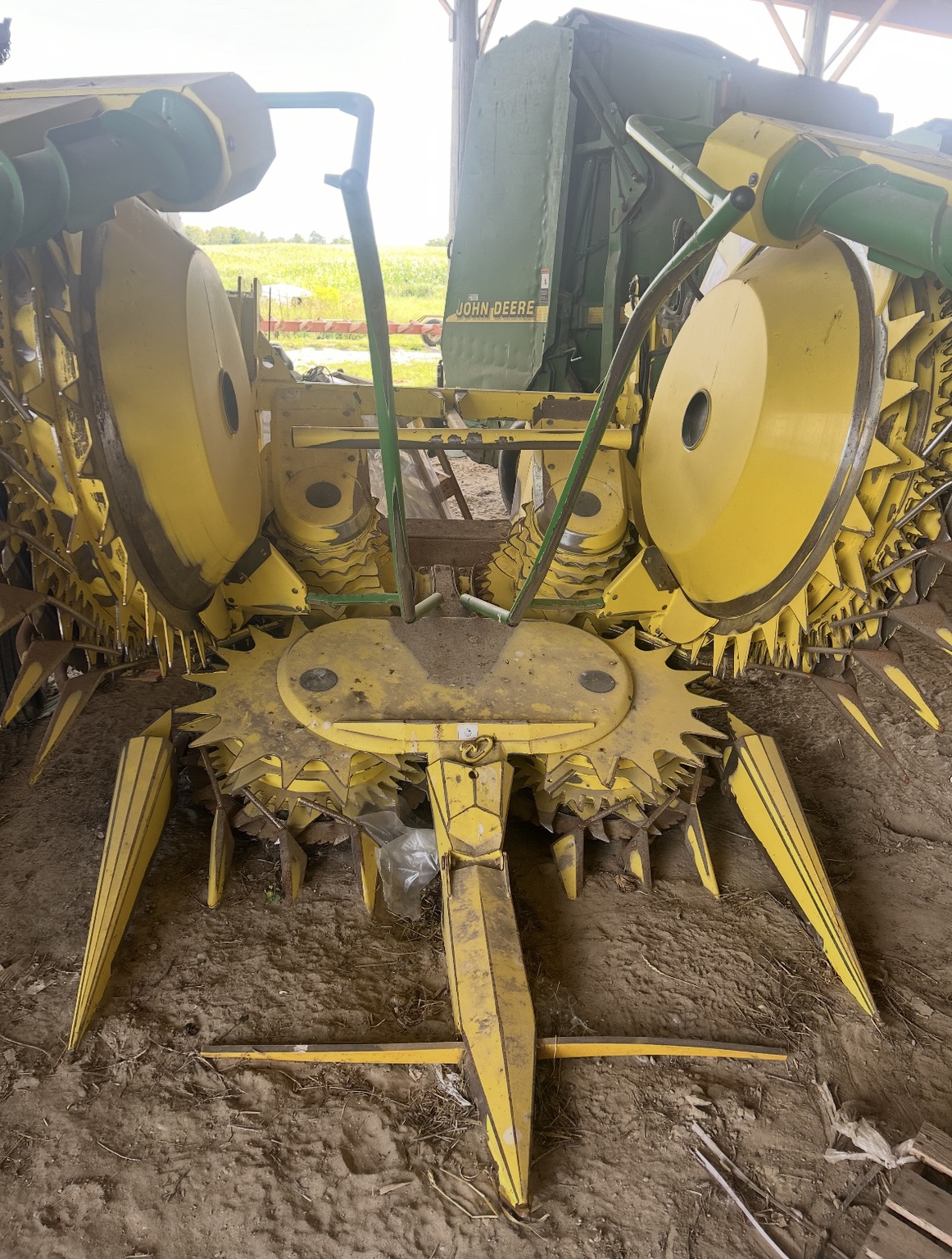 2020 John Deere 676 Image 1