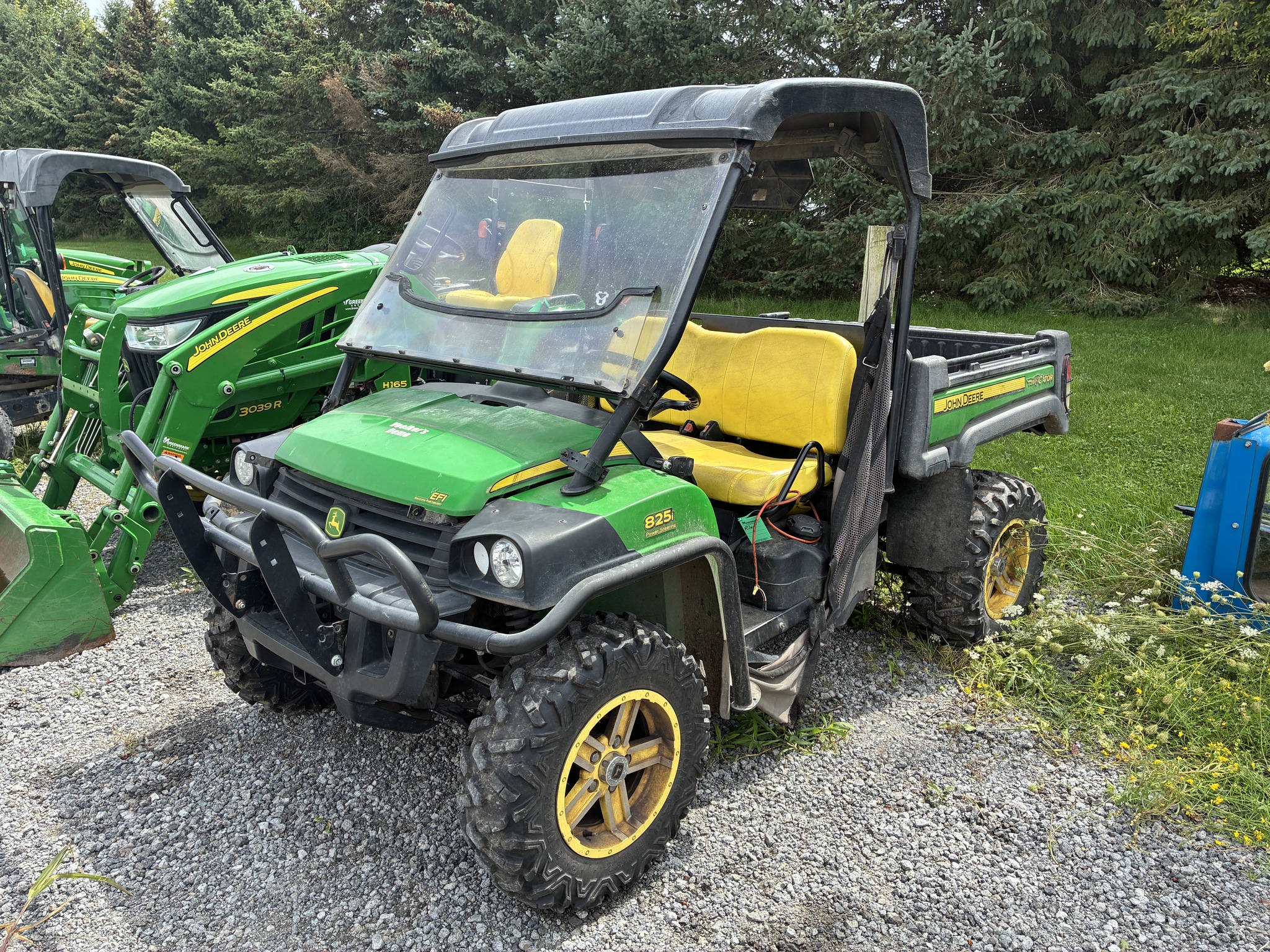 2015 John Deere XUV 825i Power Steering Image 3
