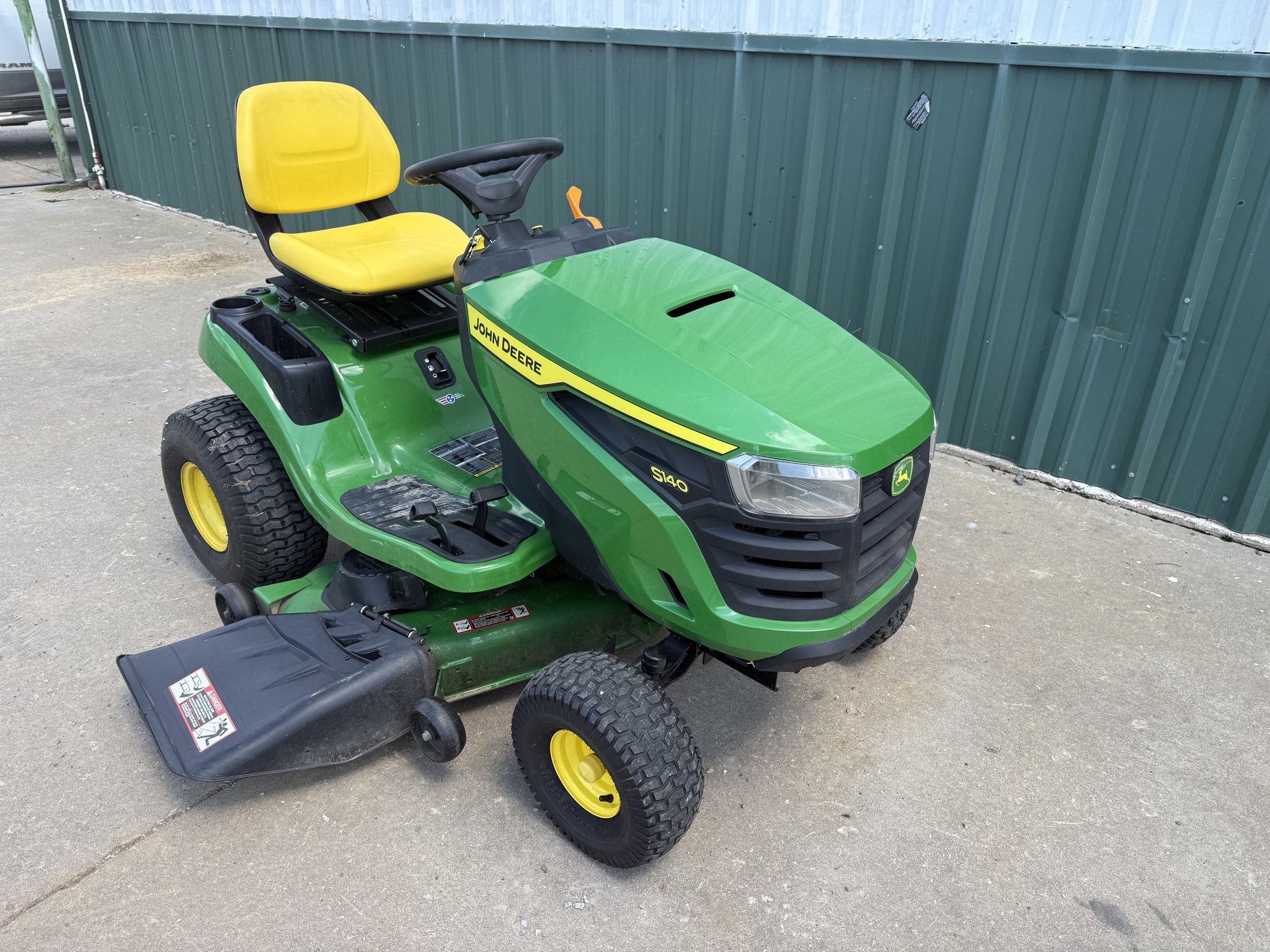 2023 John Deere S140 Image 2