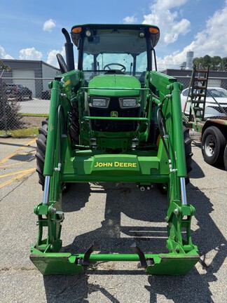 2023 John Deere 5067E Picture 2 2023 John Deere 5067E-2
