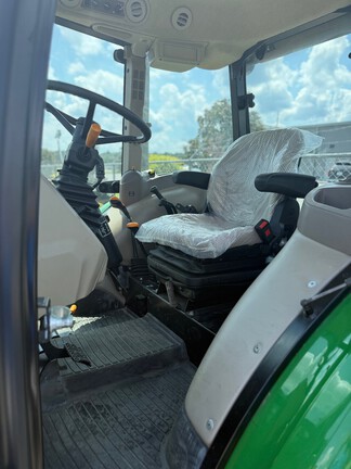 2023 John Deere 5067E Picture 4 2023 John Deere 5067E-4