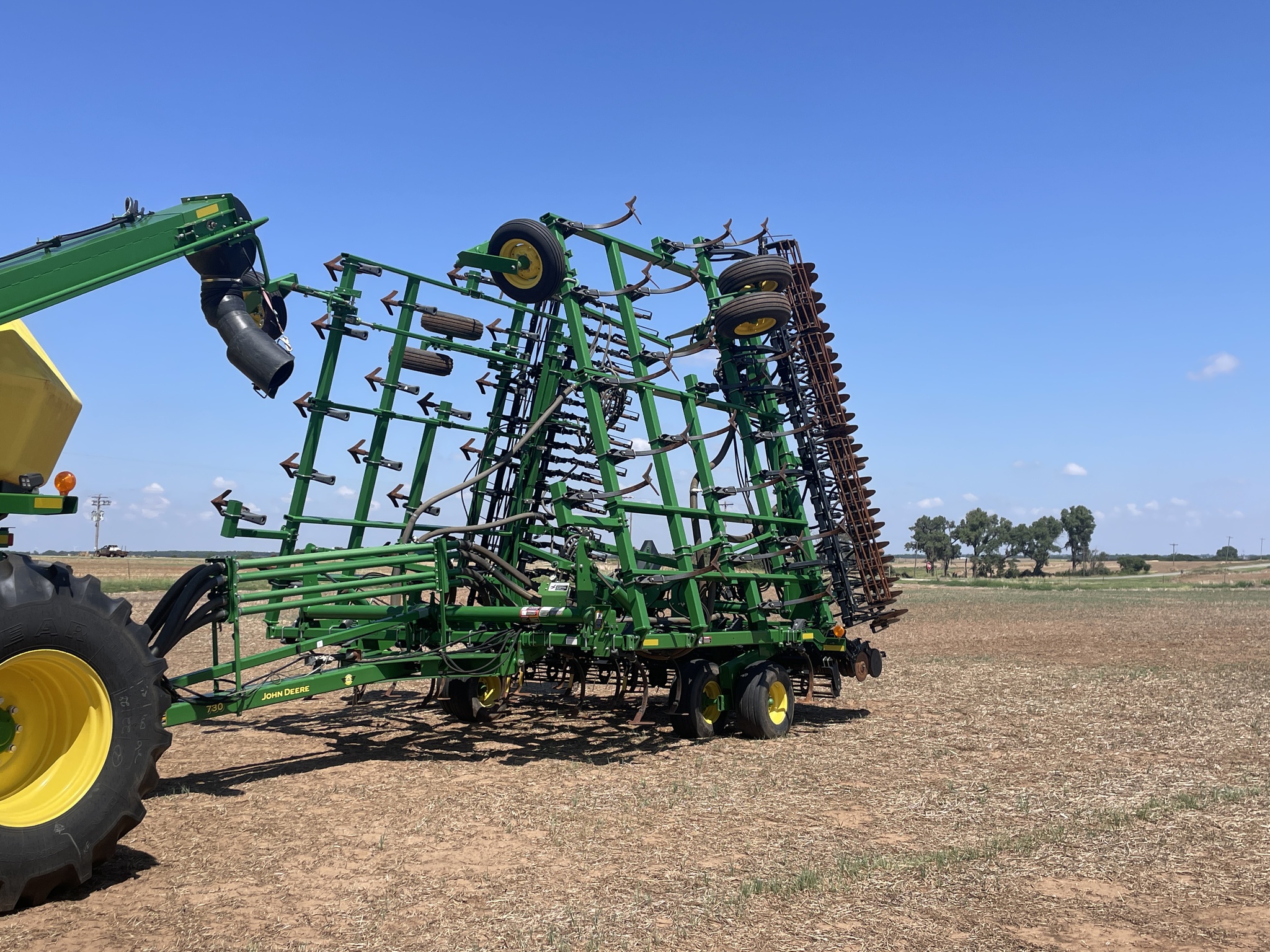 2016 John Deere 730 Image 3