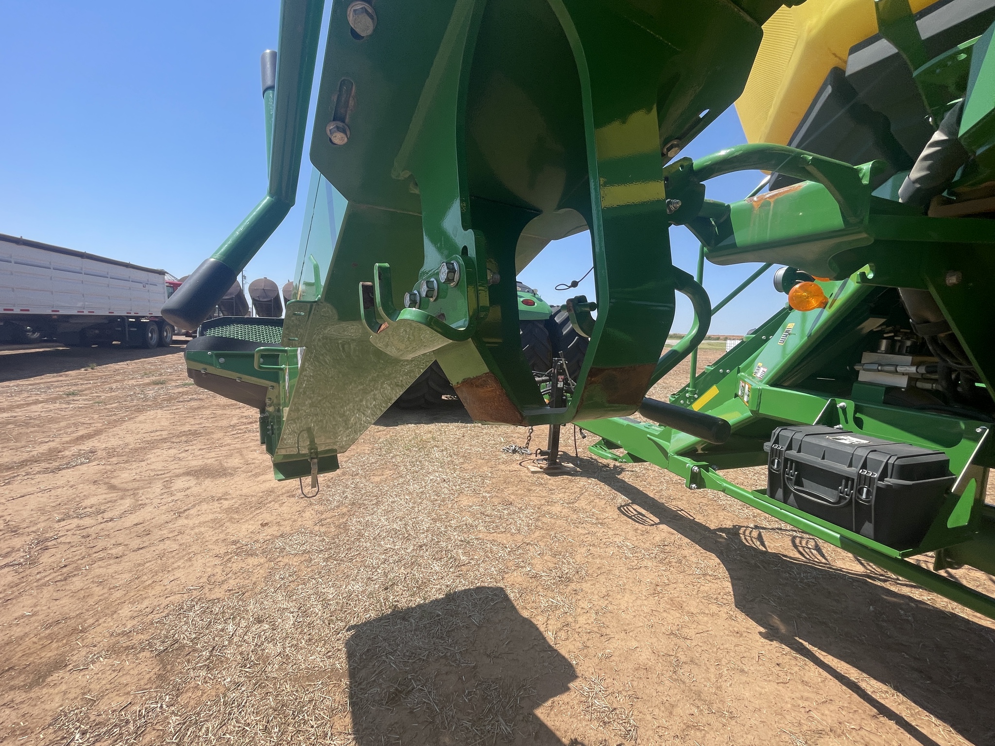 2016 John Deere 730 Image 6