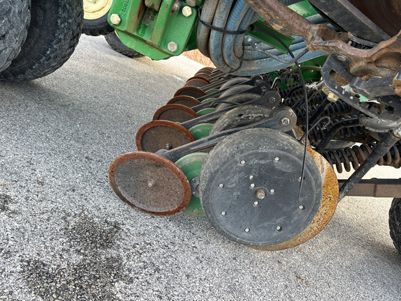 2003 John-Deere 1690