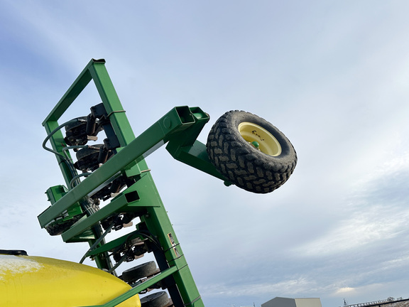 2003 John-Deere 1690