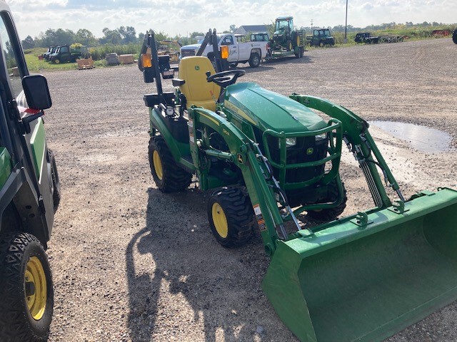 2022 John Deere 1025R