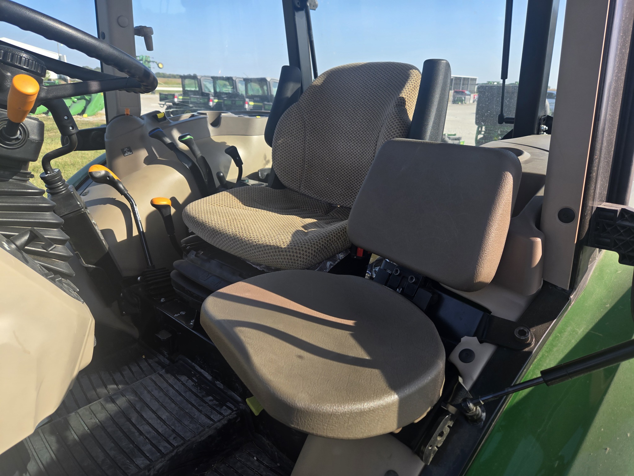  2024 John Deere 5075E at Heritage Tractor in Carthage, IL