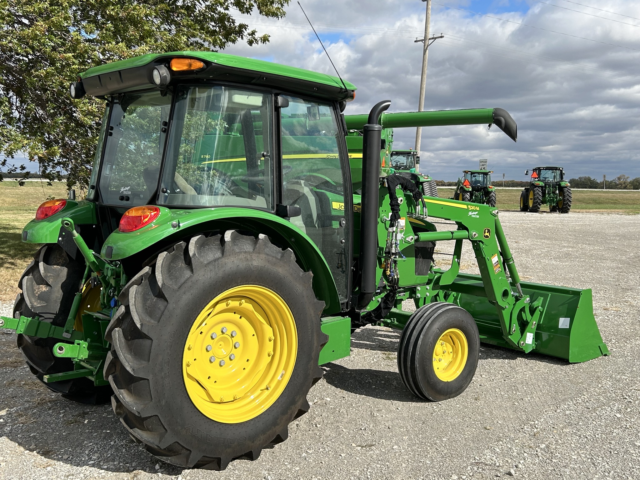  2024 John Deere 5075E at Heritage Tractor in Carthage, IL