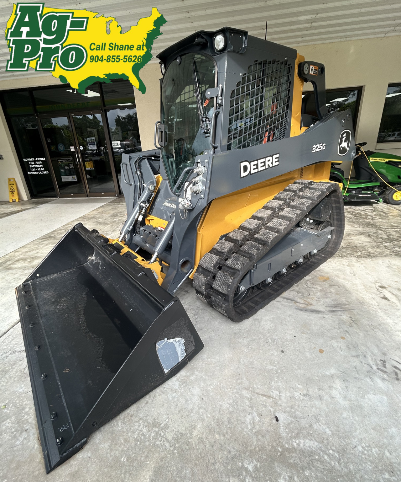 2025 John Deere 325G Image 1