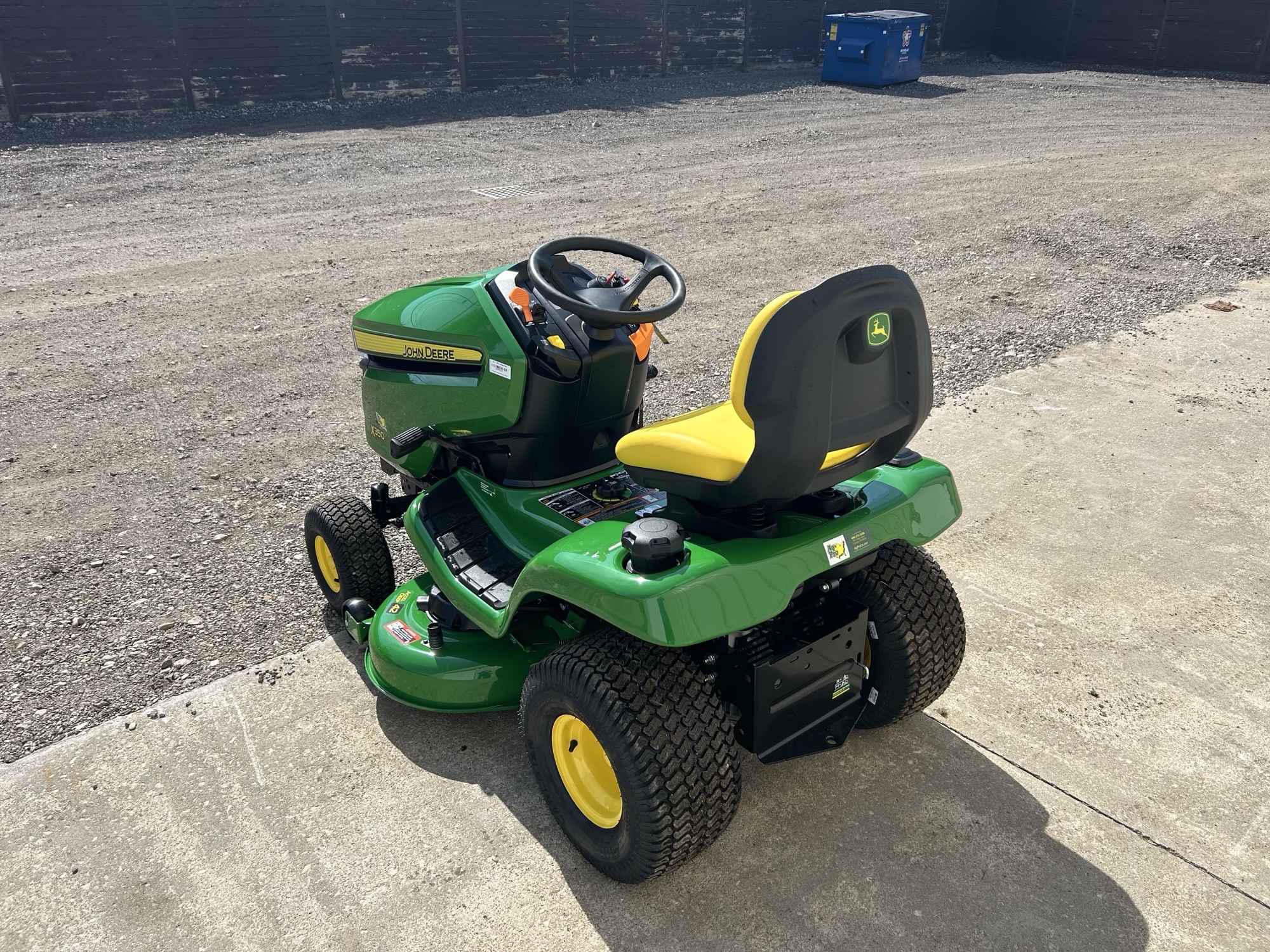 2025 John Deere X350 Image 4