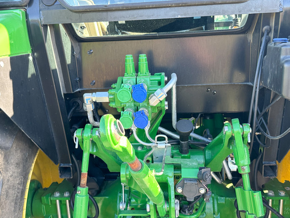 2024 John-Deere 5100E